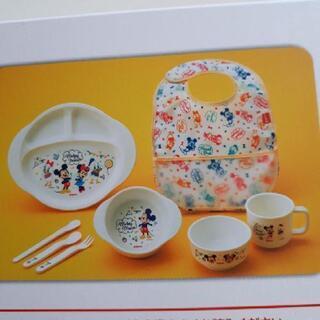 【新品 未使用】 ピジョン ミッキーマウス＆フレンズ 調理＆ベビー食器セットの画像