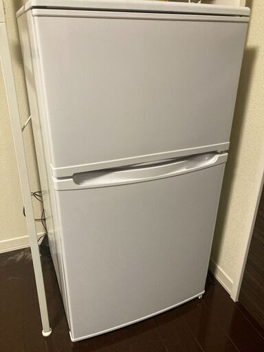 山善の2ドア冷蔵庫（使用期間1年強）