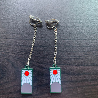 鬼滅の刃　ピアスとイヤリング有　　新品未使用の画像