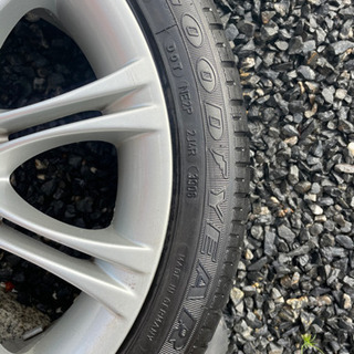 BMW用ラジアルタイヤの画像