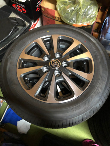 TOYOTA 15インチ純正タイヤホイールセット　ナット付き