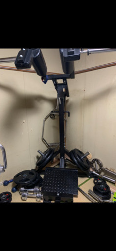 スクワットマシン