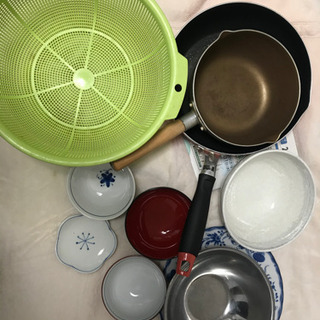 【無料】食器、フライパンなど一式