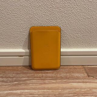 【箱付き】 MagSafe対応iPhoneレザーウォレット マグセーフ / カリフォルニアポピーの画像