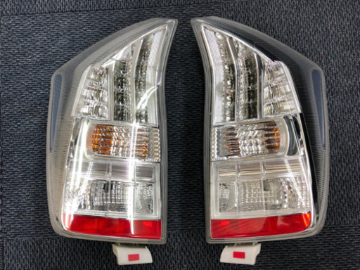 プリウス30前期　テールランプ右左セット