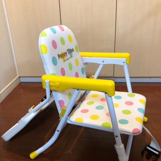 テーブル付き子供椅子の画像