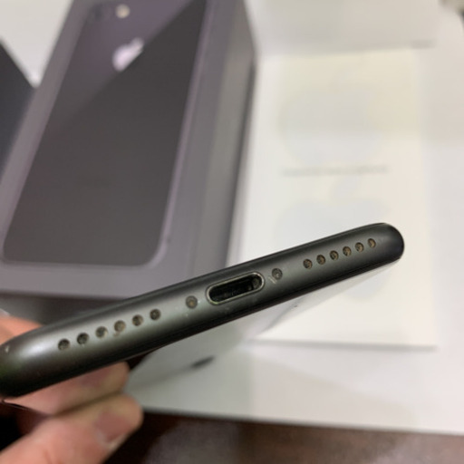 【売却済み】iPhone8 64GB SIMフリー