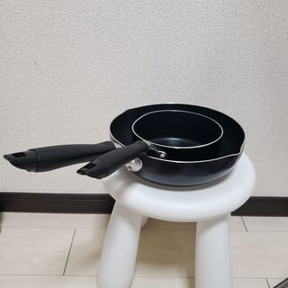 ●ただでお譲り●フライパン 鍋 セットの画像