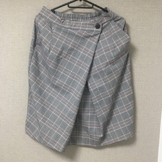タータンチェック　膝丈スカート