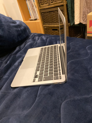 MacBook Air 充電器無し