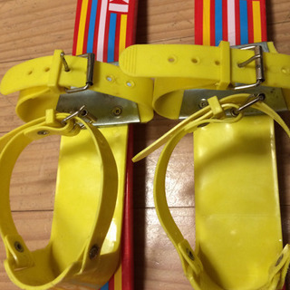 子供用 プラスチックスキーの画像