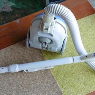 ☆日立紙パック式掃除機2006年製☆