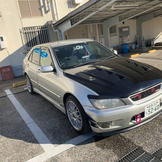 アルテッツァ　ボンネット