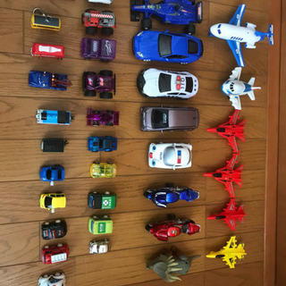 トーマス、カーズ、飛行機、バイクまとめて35台の画像