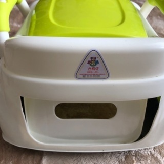 車の形のおまるの画像