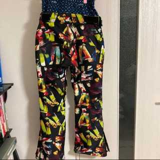 スノーボードウェア　ズボンの画像