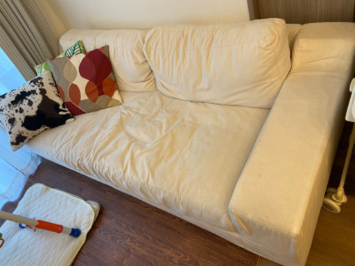 フクラの3人掛けソファー