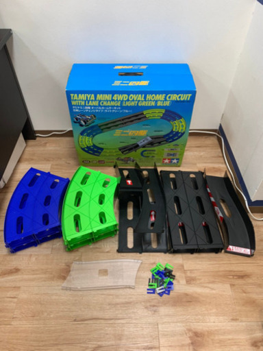 【商談中】タミヤ　ミニ四駆　オーバルホームサーキット立体レーンチェンジタイプ