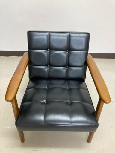 引取場所 南観音 2101-117 カリモク60 Kチェア 1シーター スタンダード ブラック ②