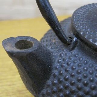 鉄器 鉄瓶 茶道具 高さ4.5cm インテリア ミニ鉄瓶 鉄分補給 あられ 直火 お銚子 燗瓶 南部刻印有 札幌市手稲区の画像