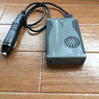 サンワサプライ CAR-DAV120W（DC/ACインバータ）の画像