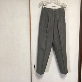 美品　LOURA GORINL パンツスーツ　Mサイズ　上質ウール　冬用グレーの画像