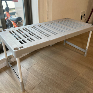 押し入れ整理用の棚