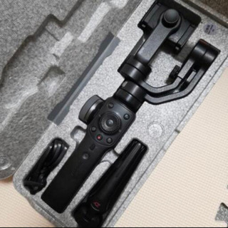 【値下げ】スマホ用ジンバル　スタビライザー ZHIYUN Smooth 4の画像