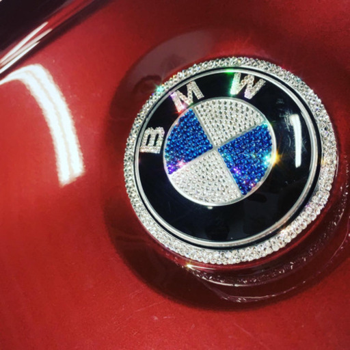 様々な部品等のスワロフスキー加工承ります！！【女性作業者】