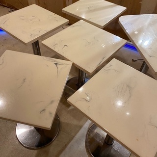 テーブル　イス　各5000円の画像