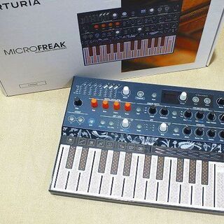 【苫小牧バナナ】ARTURIA/アートリア MicroFreak マイクロフリーク ハイブリッド・シンセサイザー 付属品 箱あり 動作OK♪