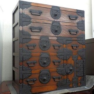民芸調5段箪笥 幅70cm カギ付き 重厚金具 伝統工芸品 ヴィンテージ レトロ たんす タンス 棚 チェスト 時代物 札幌市西区西野