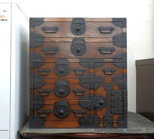 民芸調5段箪笥 幅70cm カギ付き 重厚金具 伝統工芸品 ヴィンテージ レトロ たんす タンス 棚 チェスト 時代物 札幌市西区西野