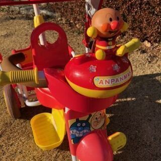 アンパンマン三輪車デラックス　4000円