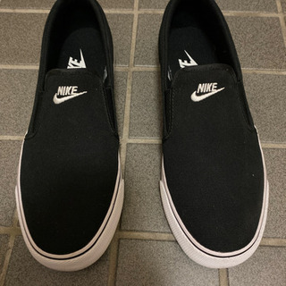 NIKE スリッポンの画像