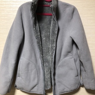 UNIQLO パーカー　Lサイズの画像