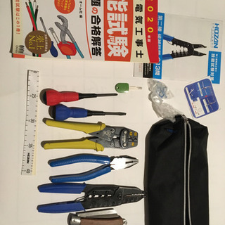 第2種電気工事士　技能試験　ホーザン工具一式　練習用器材　参考書等の画像