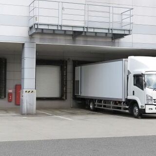 祝金20万円！【長崎・諫早】3t車で数件のドラッグストアへ配送！...
