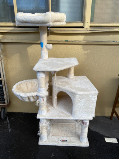 キャットタワー