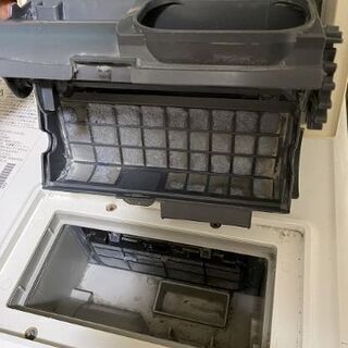 Panasonic ドラム 式 洗濯機 ( NA-VX7100 L / R ) エラーコード U 04 表示 されて いる 方 清掃 ( 掃除 )いたします。 3/15 - ハウスクリーニング