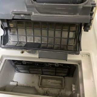 Panasonic ドラム 式 洗濯機 ( NA-VX7100 L / R ) エラーコード U 04 表示 されて いる 方 清掃 ( 掃除 )いたします。 3/15 − 兵庫県