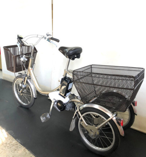 関東全域送料無料　保証付き　ヤマハ　パスワゴン　最新型　8.7ah 三輪車　電動自転車　電動アシスト