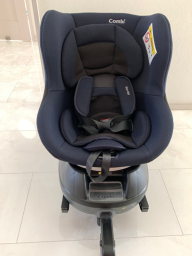 コンビ チャイルドシート ISOFIX
