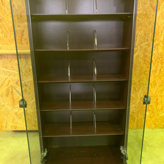 美品 ガラス扉付き本棚 メーカー 詳細不明の画像