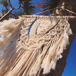SOLD OUT:) thank you !!!! 沖縄に流れ着いた流木でマクラメタペストリー✨🌴の画像