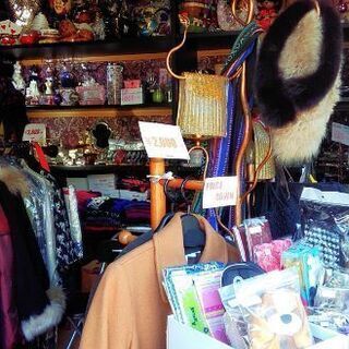 新品・化粧ポーチ等あります♪