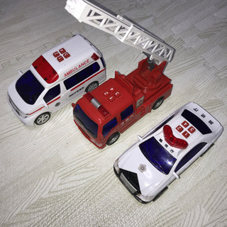 【取引中】光る！鳴る！救急車＆消防車&パトカーの画像