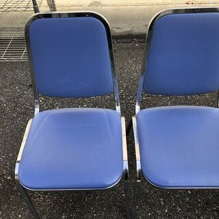 ★会議椅子★ スタッキングチェア KOKUYO 4脚セット 座面40cm角 全長約76cmの画像