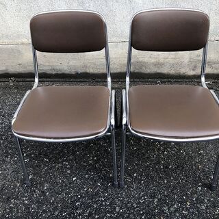 ★会議椅子★ スタッキングチェア イトーキ KR-415 2脚セット 全長約73cmの画像