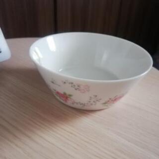 お渡し先決定してます！サラダボウル　ピーターラビット　中古の画像